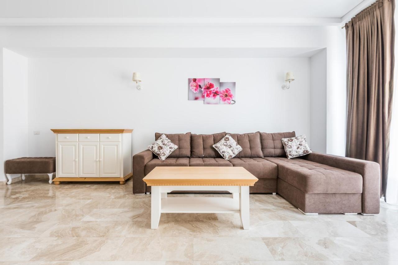 Sns Apartament In Vila Sophia Mamaia Bagian luar foto