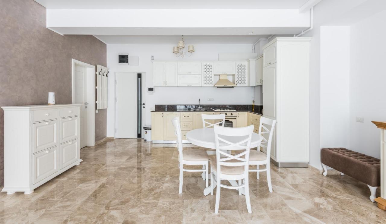 Sns Apartament In Vila Sophia Mamaia Bagian luar foto
