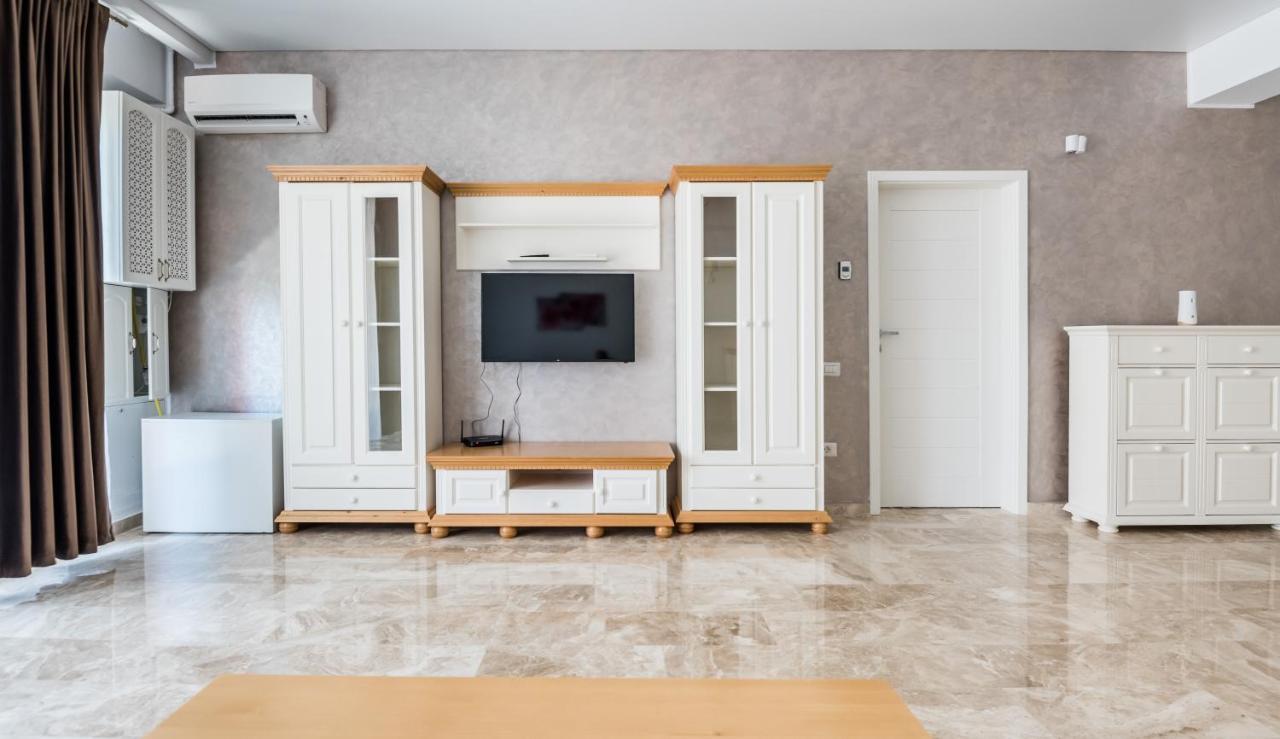 Sns Apartament In Vila Sophia Mamaia Bagian luar foto