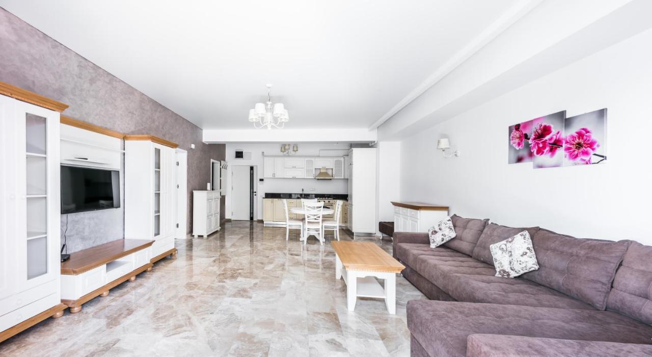 Sns Apartament In Vila Sophia Mamaia Bagian luar foto