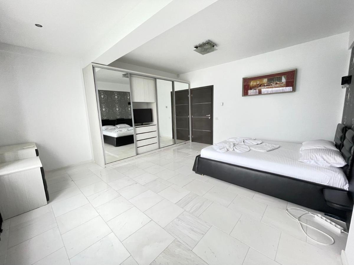 Sns Apartament In Vila Sophia Mamaia Bagian luar foto