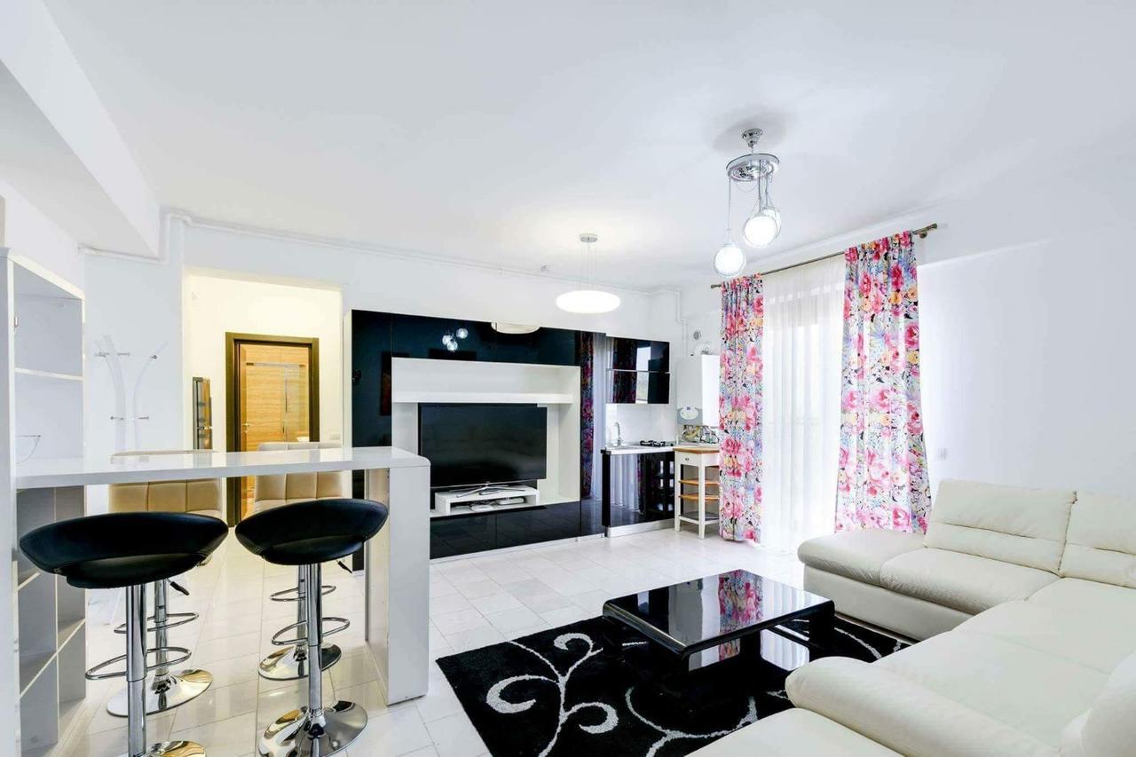 Sns Apartament In Vila Sophia Mamaia Bagian luar foto