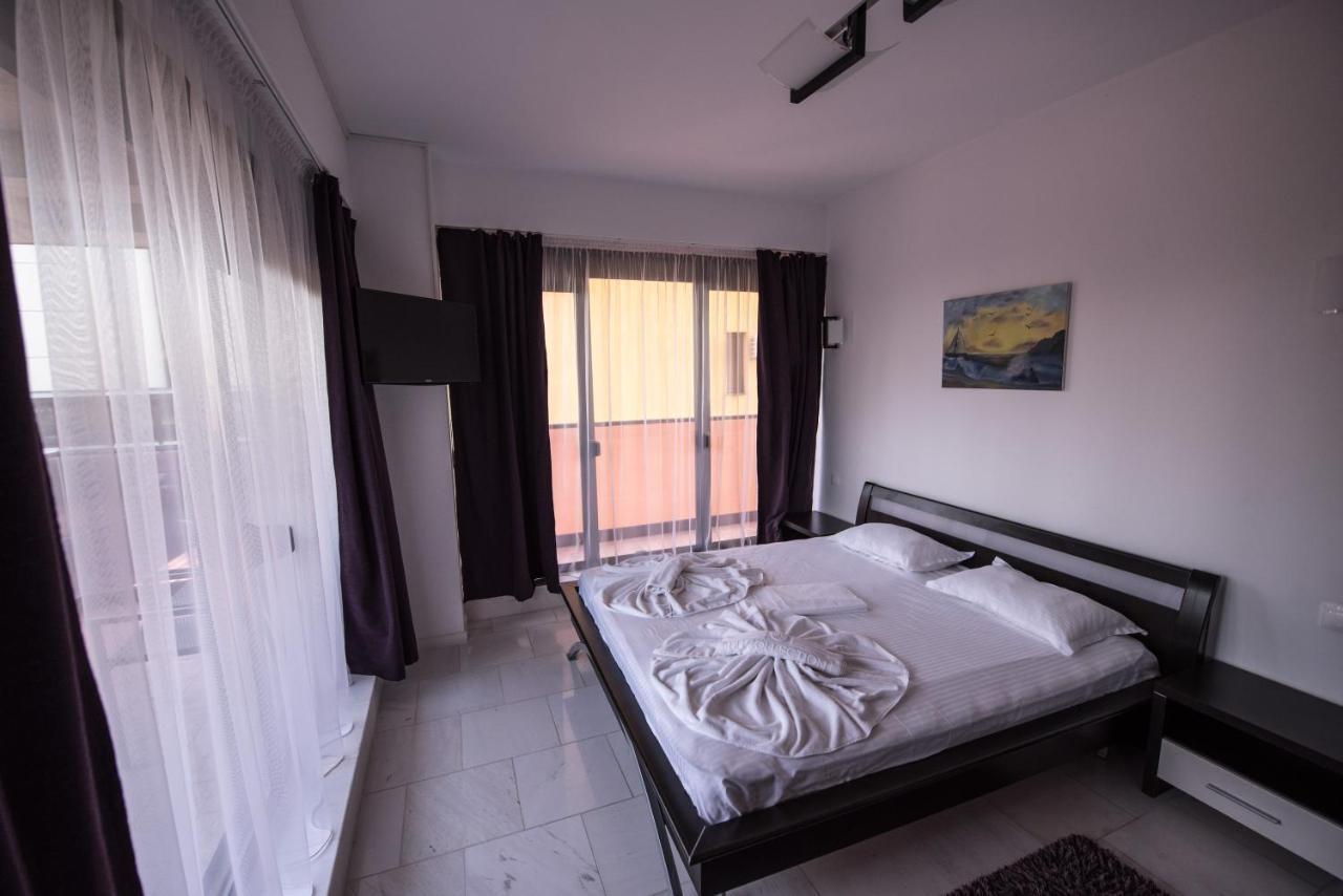 Sns Apartament In Vila Sophia Mamaia Bagian luar foto